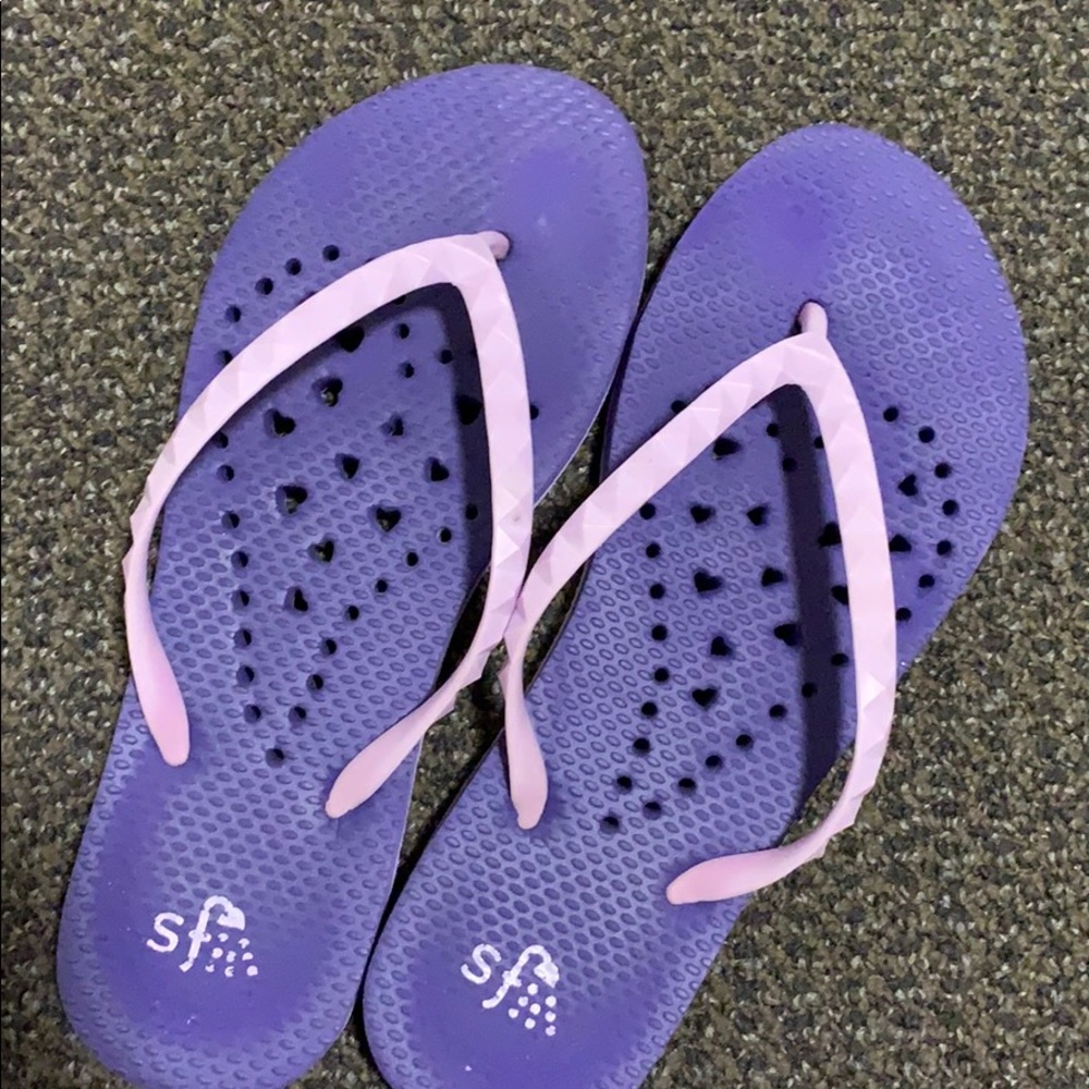 Purple and pink shower sandals (flip flops)